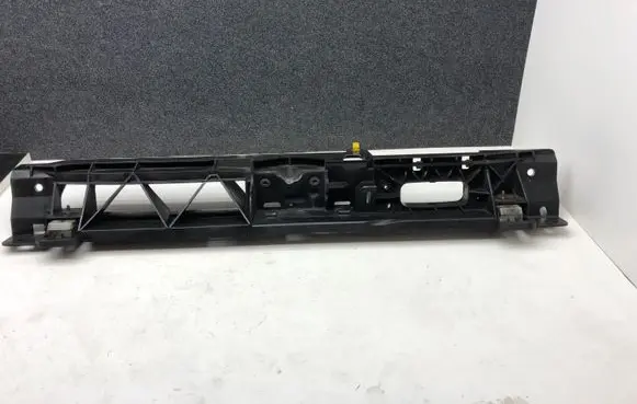 Top upper radiator support slam panel