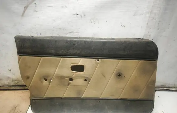 Audi 80 90 B2 Front door card panel trim