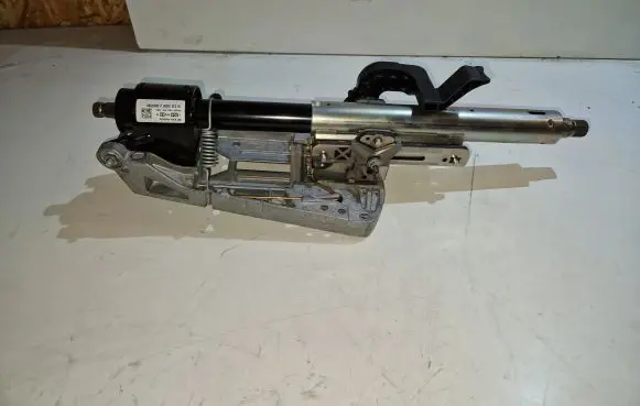 Mercedes-Benz C W204 Steering wheel axle A2044604516
