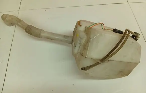Renault Scenic II - Grand scenic II Windshield washer fluid reservoir/tank 8200104706