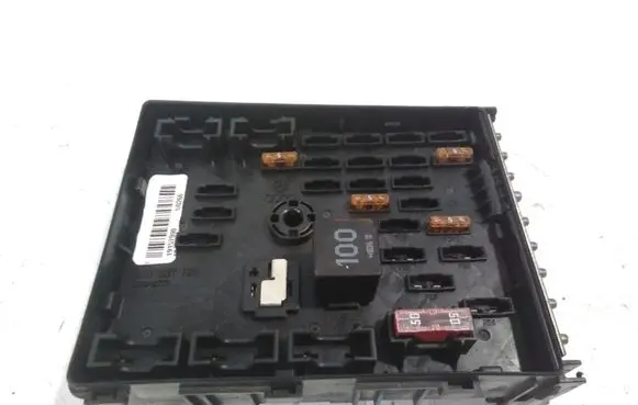 Volkswagen PASSAT CC Fuse module 3C0937125