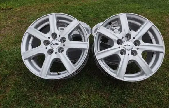 Volkswagen Transporter - Caravelle T4 R15 alloy rim 5X112