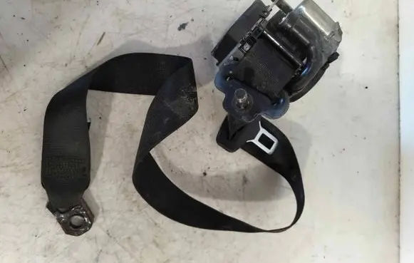 Mitsubishi Colt CZ3 Front seatbelt 606843800 H10827 005R000