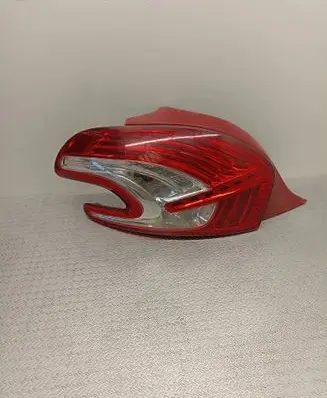 Peugeot 208 Rear/tail lights 9672628280
