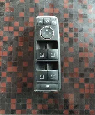 Mercedes-Benz E W212 Electric window control switch A2128208310 10007570