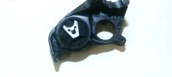 Citroen C4 II Engine mount bracket 9651493280
