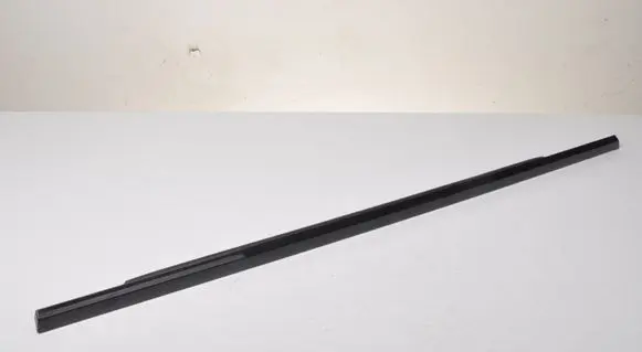 Land Rover Range Rover Sport L494 Rear door windshield rail 