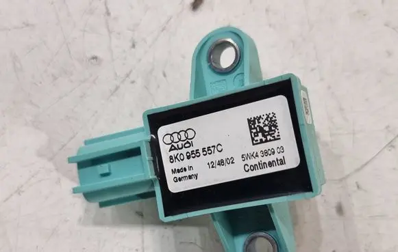 Audi A5 8T 8F Airbag deployment crash/impact sensor 8K0955557C