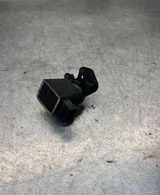 Accelerator throttle pedal