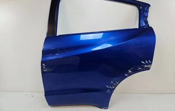 Honda HR-V Rear door