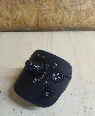 Mercedes-Benz C W203 Light switch 24406574742 A2035450904 04058534