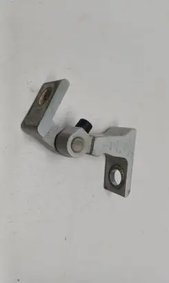 Volkswagen Golf VII Rear door lower hinge A046574