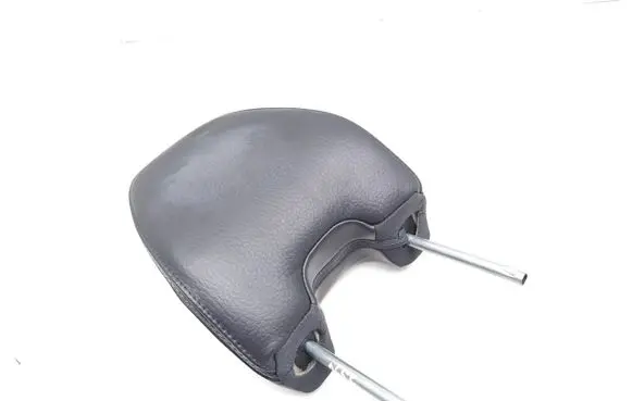 Volvo XC70 Front seat headrest 