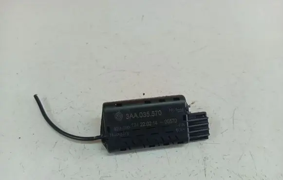 Volkswagen PASSAT B7 Sensor 3AA035570