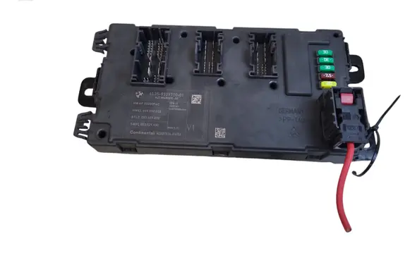 BMW 1 F20 F21 Fuse module A2C3045001500 6135932970001