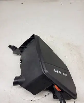 BMW X3 G01 Intake resonator 8635110
