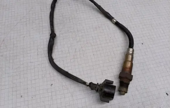 Volkswagen PASSAT B5.5 Lambda probe sensor 0258006287 0258006288 078906265M