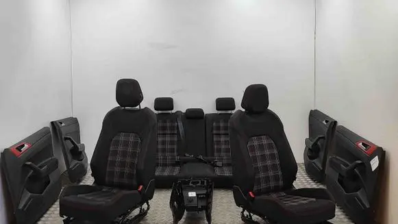 Volkswagen Polo VI Interior set 2G6867212 2G4867012