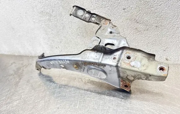 Opel Astra H Headlight/headlamp mounting bracket 13237340