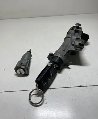 Skoda Fabia Mk2 (5J) Ignition lock 6R0905851D 5J0837167