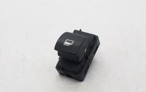 BMW 5 E60 E61 Electric window control switch 9113771