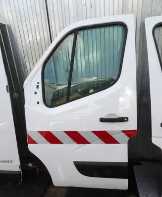 Renault Master III Front door