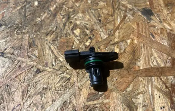 Nissan Navara D23 Camshaft position sensor 237317626R