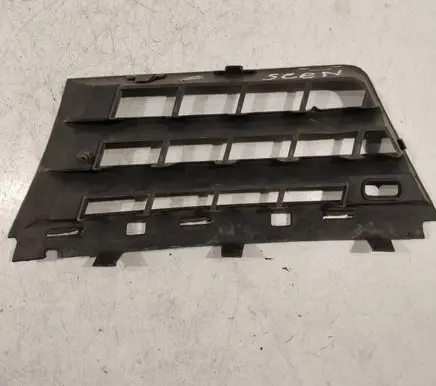 Renault Scenic II - Grand scenic II Front bumper upper radiator grill 8200140330