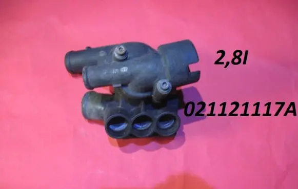 Thermostat/thermostat housing
