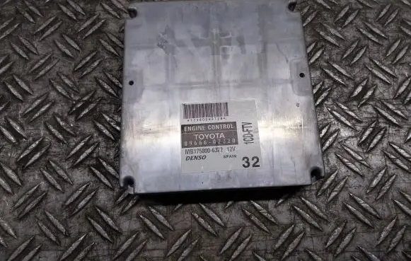Toyota Corolla E120 E130 Engine control unit/module