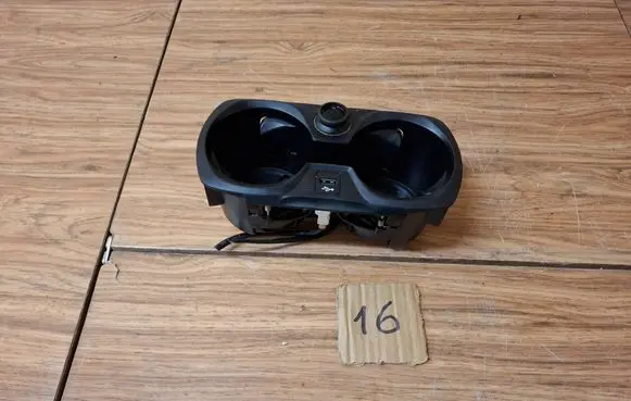 BMW 3 G20 G21 Cup holder 6809803
