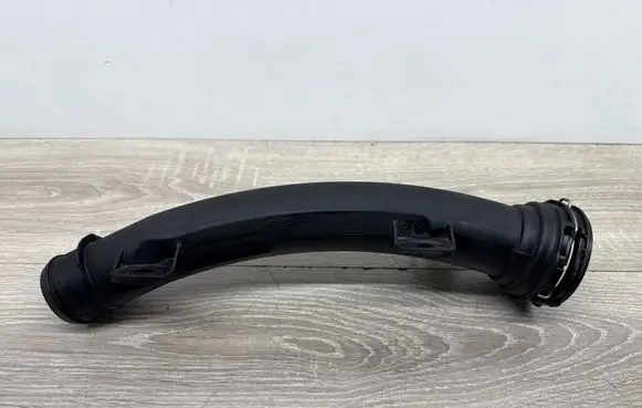 Peugeot 2008 II Intercooler hose/pipe 9817416680