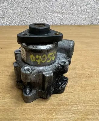 Audi A6 S6 C5 4B Power steering pump 7691955267 D7056