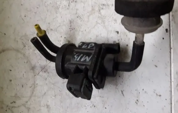 Mercedes-Benz A W168 Vacuum valve A0005450527