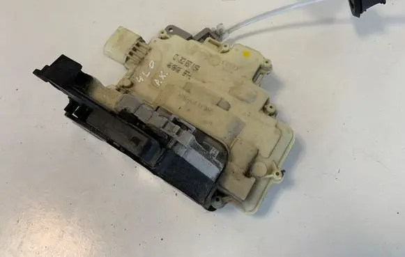 Audi Q7 4L Front door lock 3C2837015A