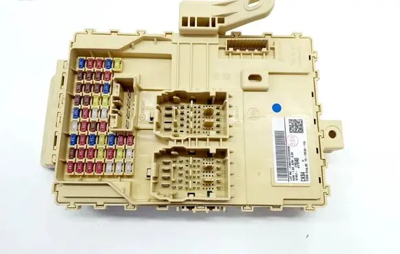 KIA Ceed Fuse module 91951J7840