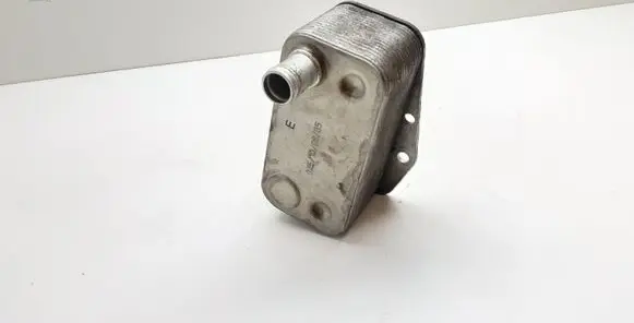 BMW 3 E90 E91 Engine oil radiator 7787698
