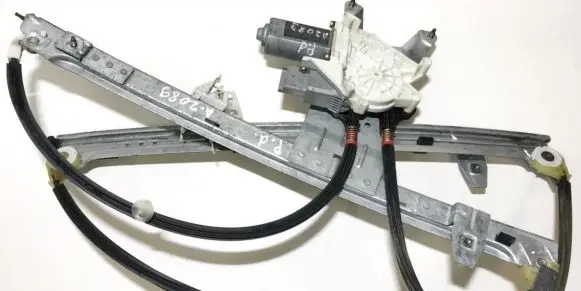 Toyota Yaris Sliding door window regulator with motor