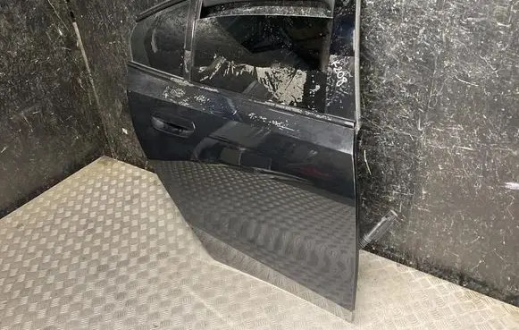 BMW 5 G60 G61 Rear door 