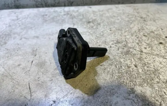 Volkswagen Touran I Oil level sensor 1J0907660C 6PR00807903
