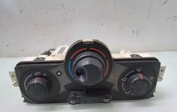 Renault Megane II Climate control unit