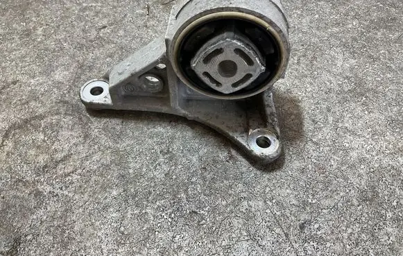 Audi E-tron GT Engine mount bracket 9J1226A