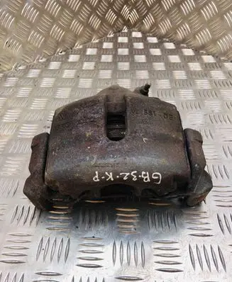 Volkswagen Touran I Front brake caliper