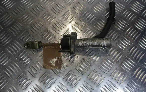Hyundai Accent Clutch slave cylinder 