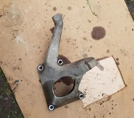 Volkswagen Sharan Gearbox mounting bracket