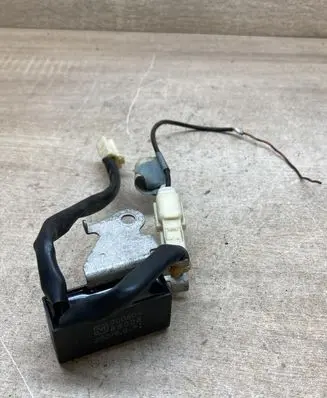Toyota Avensis T250 Aerial antenna amplifier 9008088006