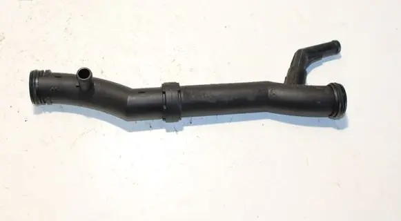 Volkswagen PASSAT B6 Engine coolant pipe/hose 03C121065F