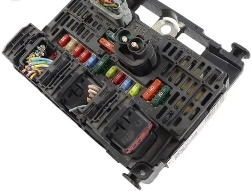 Peugeot 407 Fuse module S118983002Q 6500CG BSML0200