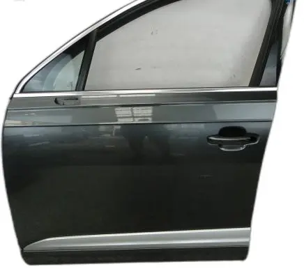 Audi Q7 4M Front door