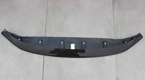 Maserati Levante Front bumper lip 670119778